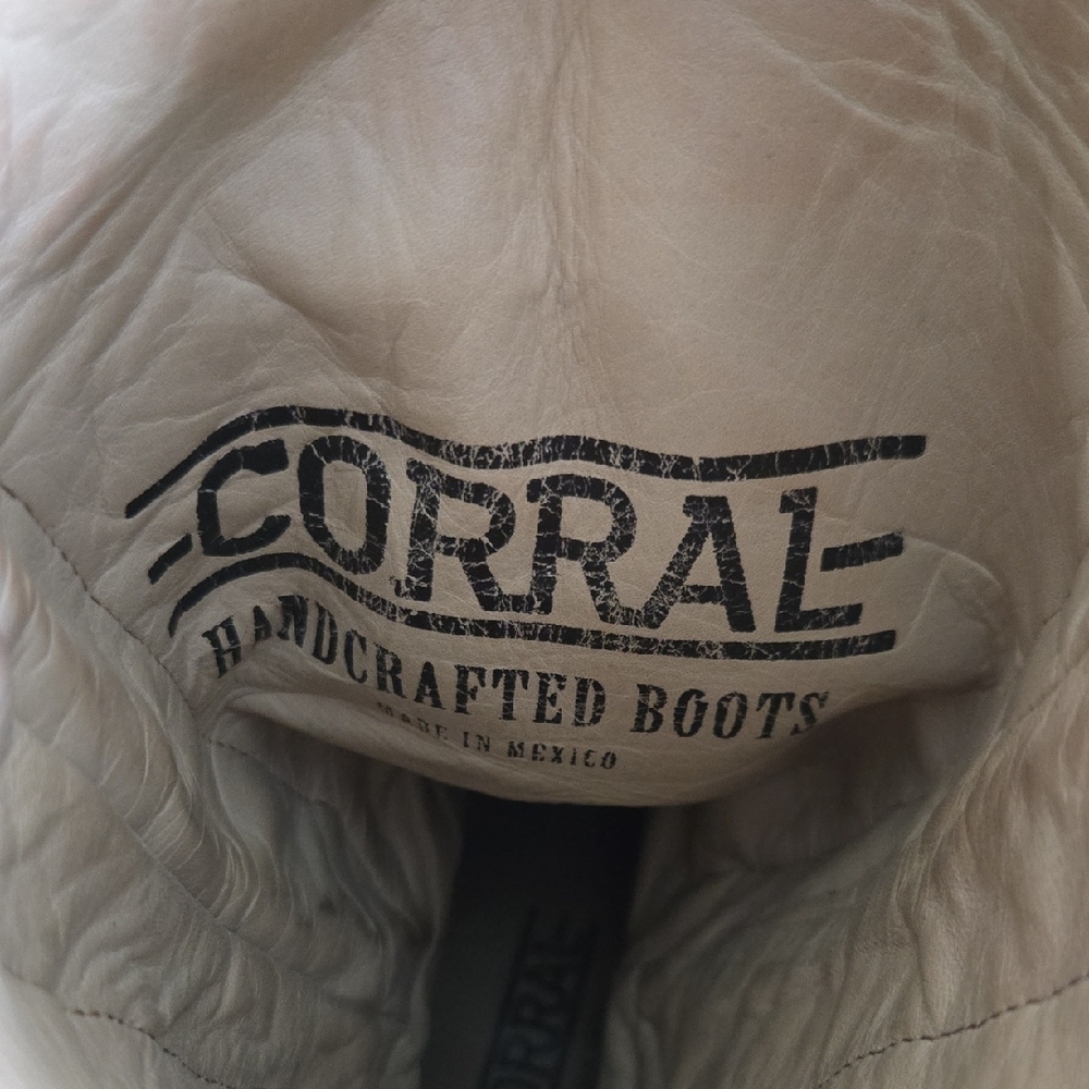 Vintage Leather Heeled Boots with Fringe - Picture 11 of 13